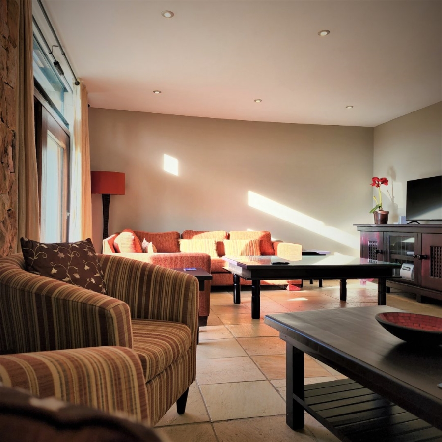 To Let 2 Bedroom Property for Rent in Oubaai Western Cape